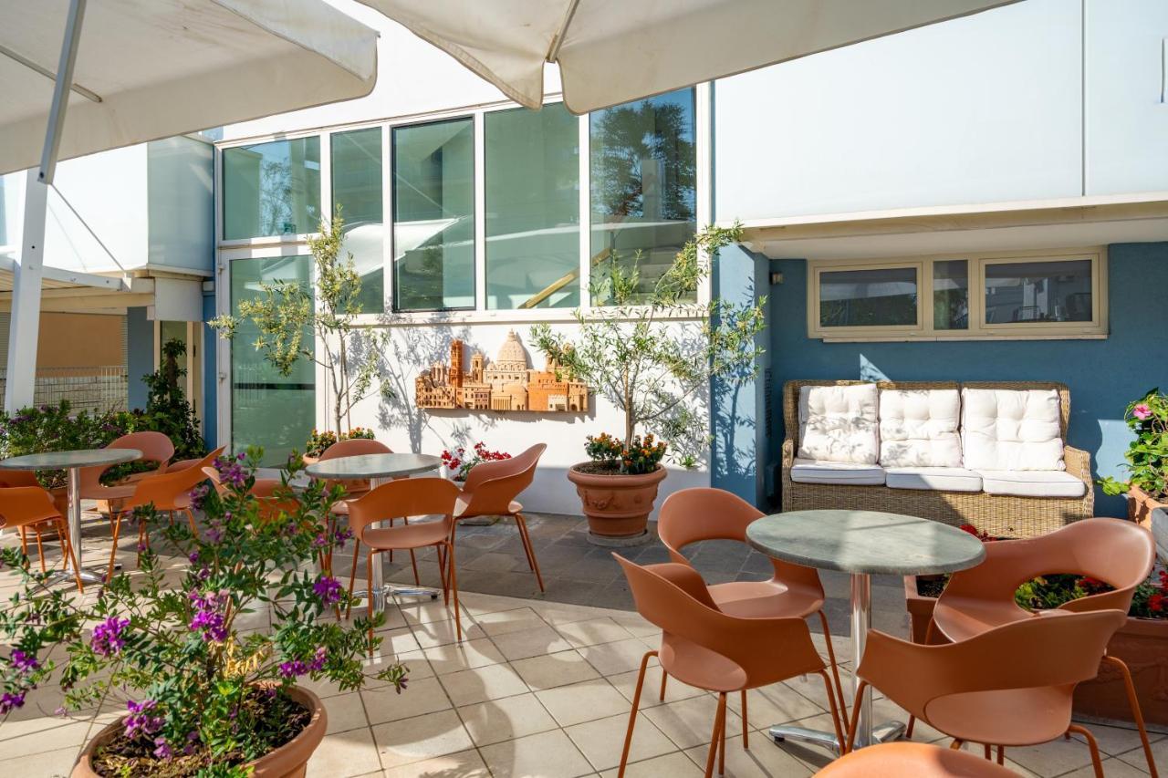 Hotel Astor Rimini Exterior photo