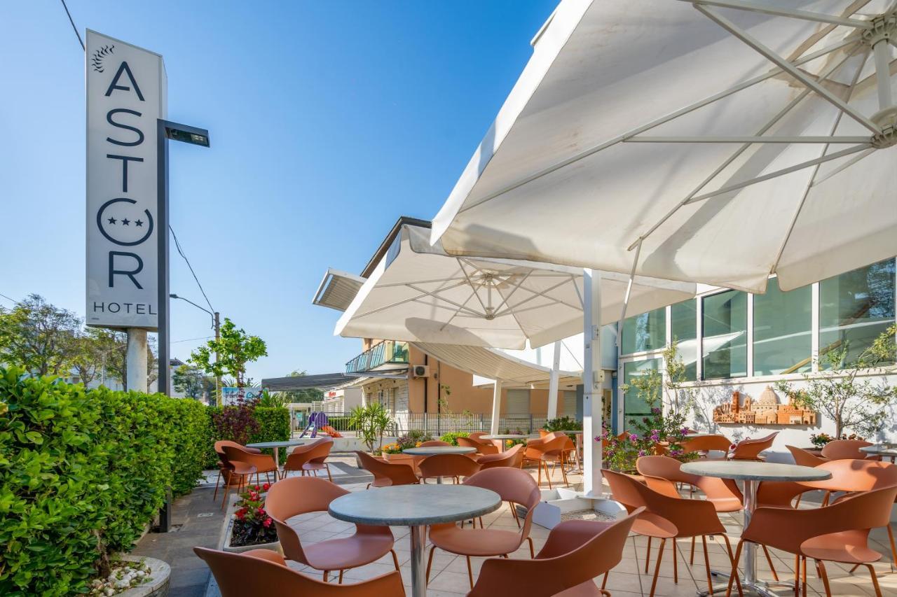Hotel Astor Rimini Exterior photo
